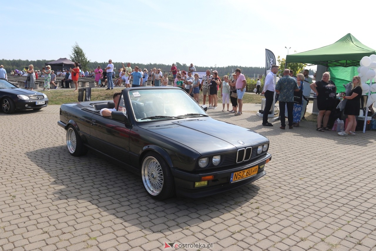 Miodobranie Kurpiowskie 2024 - zlot aut z PRL [25.08.2024] - zdjęcie #8 - eOstroleka.pl