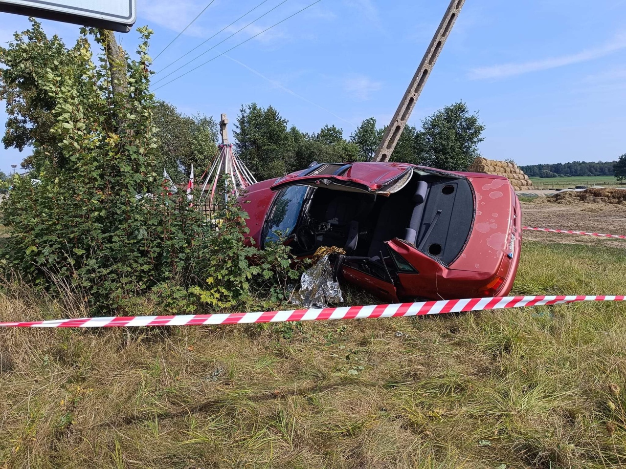 Wypadek w Trzaskach [25.08.2024] - zdjęcie #4 - eOstroleka.pl