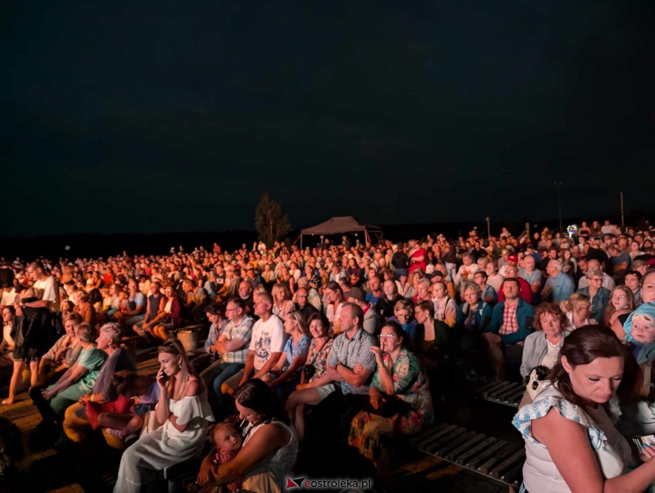Miodobranie Kurpiowskie 2024 - Wanda i Banda oraz Ania Dąbrowska [25.08.2024] - zdjęcie #6 - eOstroleka.pl