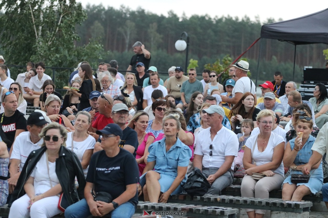 Miodobranie Kurpiowskie 2024 - Wanda i Banda oraz Ania Dąbrowska [25.08.2024] - zdjęcie #97 - eOstroleka.pl