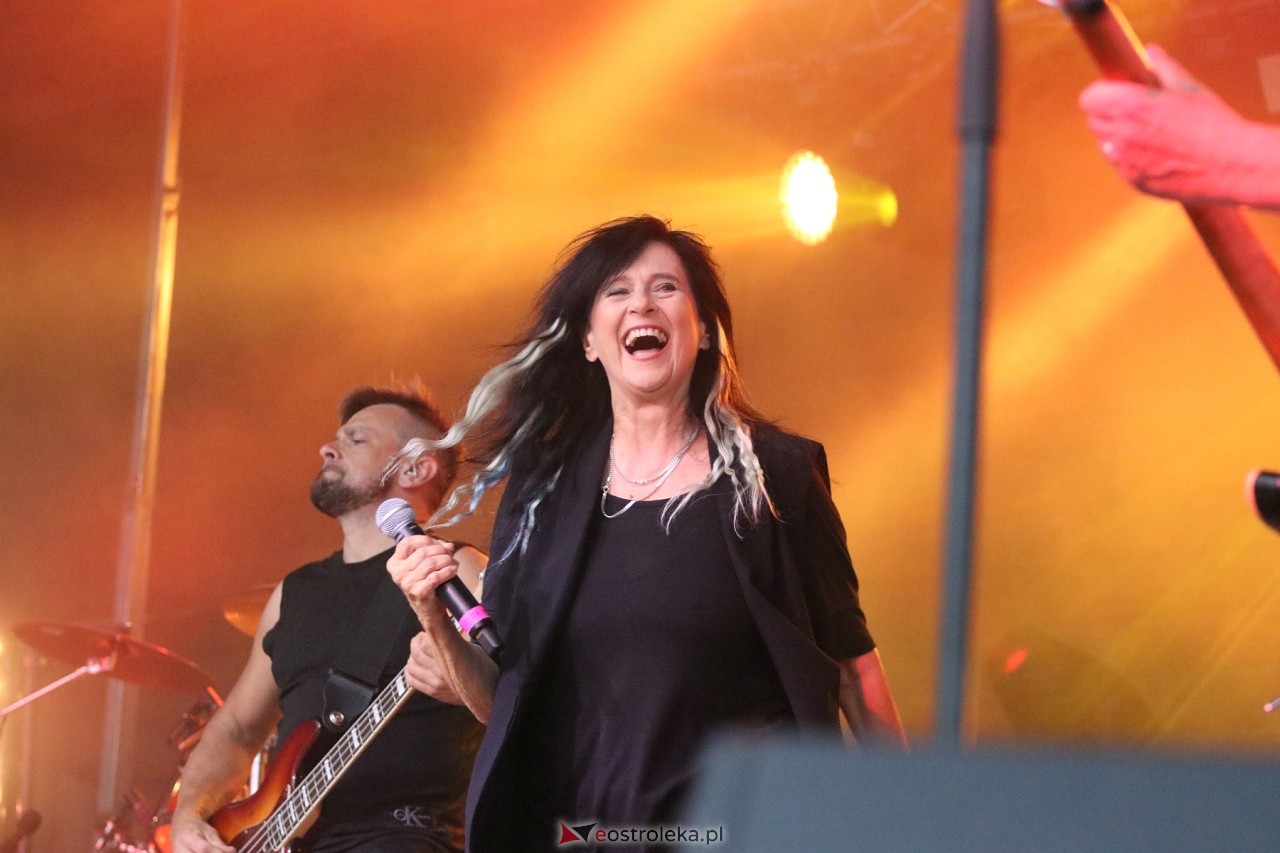 Miodobranie Kurpiowskie 2024 - Wanda i Banda oraz Ania Dąbrowska [25.08.2024] - zdjęcie #61 - eOstroleka.pl