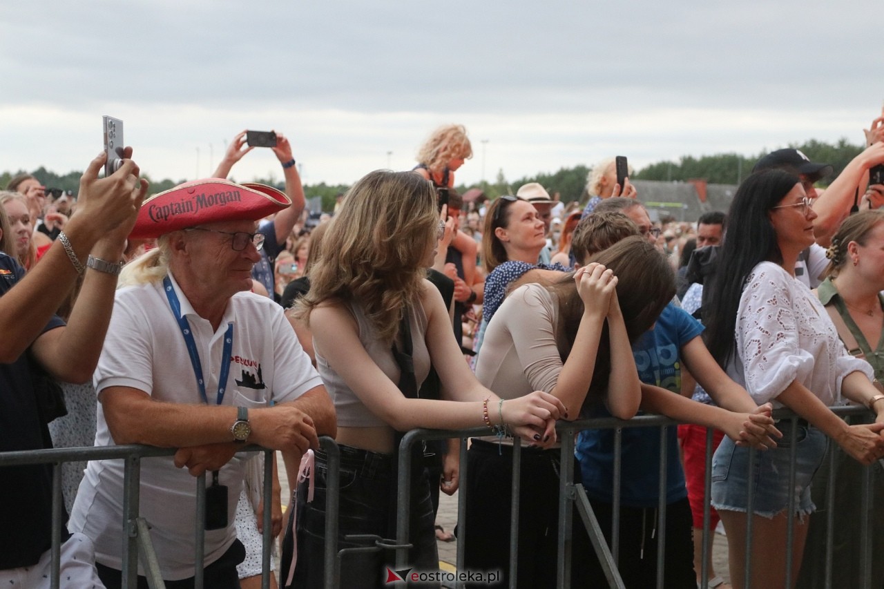 Miodobranie Kurpiowskie 2024 - Wanda i Banda oraz Ania Dąbrowska [25.08.2024] - zdjęcie #60 - eOstroleka.pl