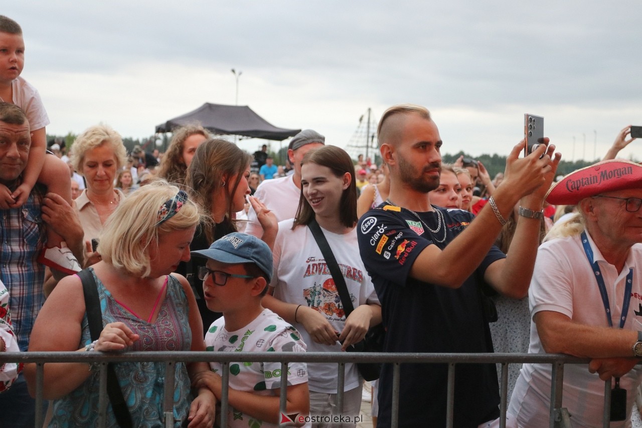 Miodobranie Kurpiowskie 2024 - Wanda i Banda oraz Ania Dąbrowska [25.08.2024] - zdjęcie #59 - eOstroleka.pl