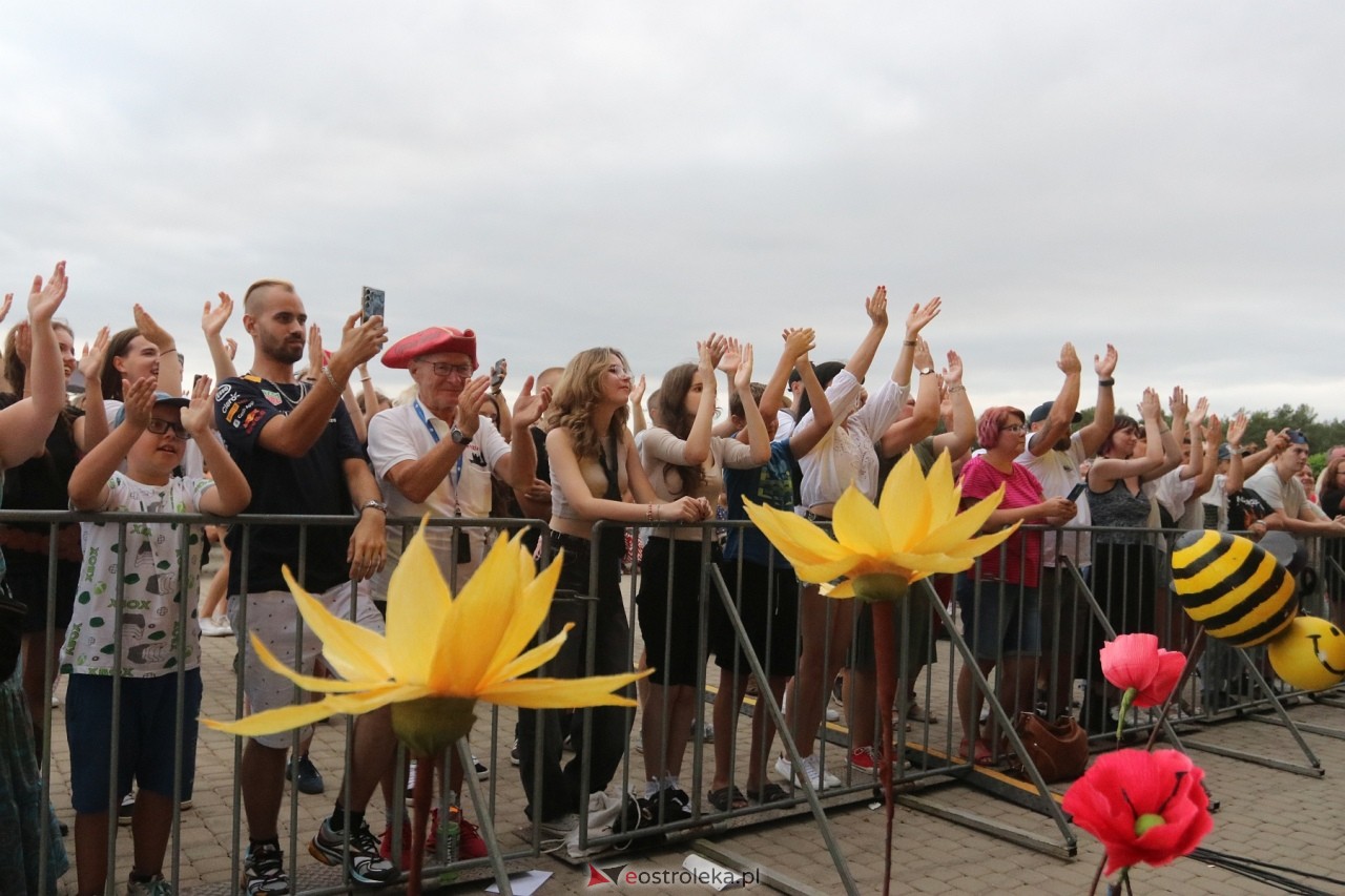 Miodobranie Kurpiowskie 2024 - Wanda i Banda oraz Ania Dąbrowska [25.08.2024] - zdjęcie #55 - eOstroleka.pl