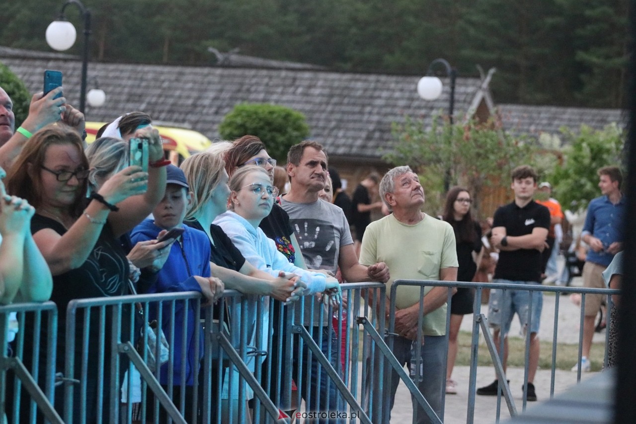 Miodobranie Kurpiowskie 2024 - Wanda i Banda oraz Ania Dąbrowska [25.08.2024] - zdjęcie #45 - eOstroleka.pl