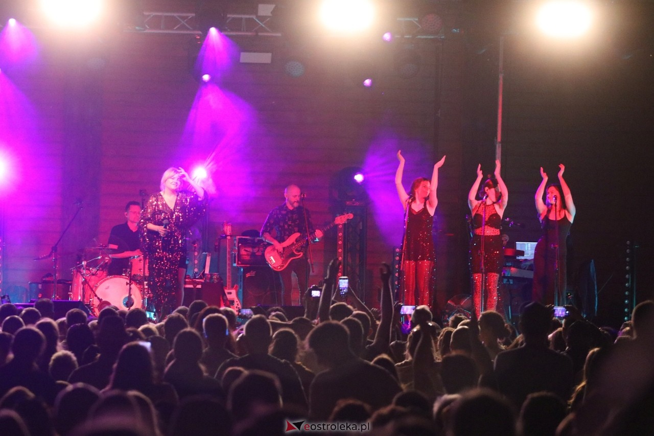 Miodobranie Kurpiowskie 2024 - Wanda i Banda oraz Ania Dąbrowska [25.08.2024] - zdjęcie #16 - eOstroleka.pl