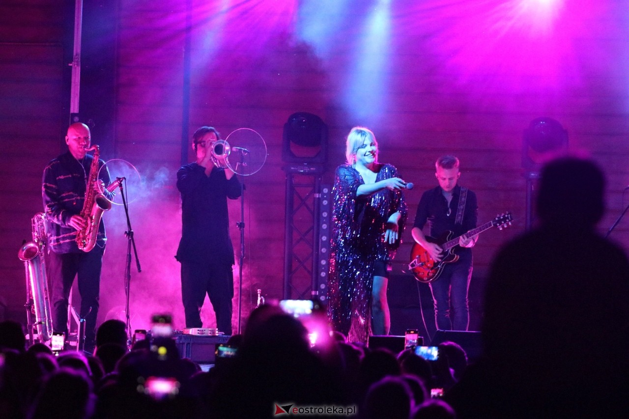 Miodobranie Kurpiowskie 2024 - Wanda i Banda oraz Ania Dąbrowska [25.08.2024] - zdjęcie #15 - eOstroleka.pl