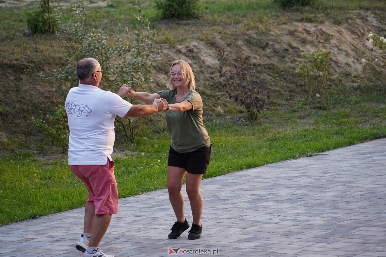 Potańcówka odpustowa z KGW Kurpie Szlacheckie i Dworskie [25.08.2024] - zdjęcie #125 - eOstroleka.pl