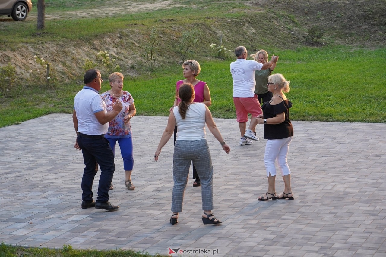 Potańcówka odpustowa z KGW Kurpie Szlacheckie i Dworskie [25.08.2024] - zdjęcie #121 - eOstroleka.pl