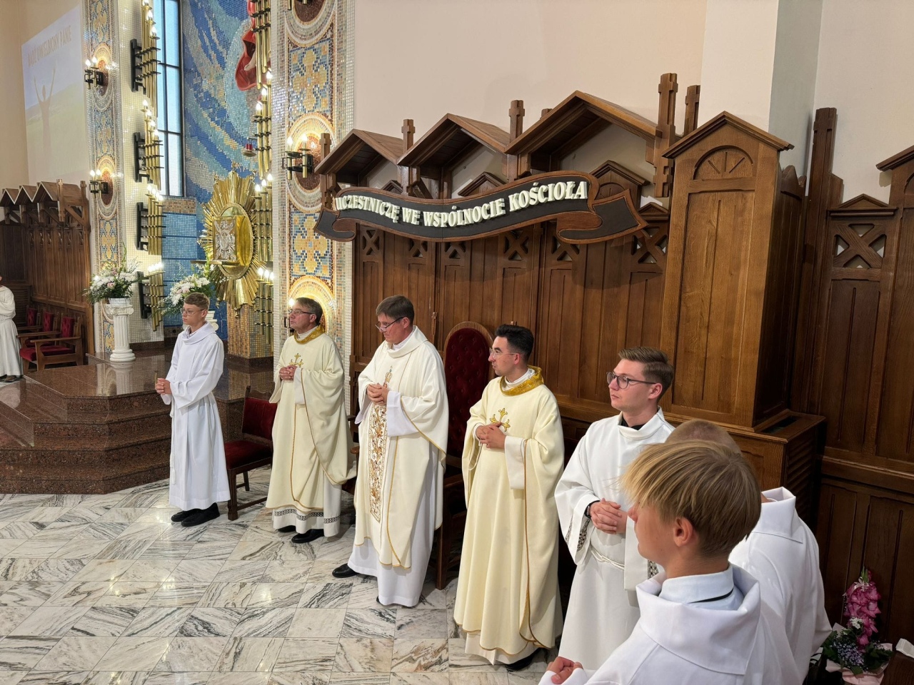 Pożegnanie ks. Cezarego Czarkowskiego [27.08.2024] - zdjęcie #14 - eOstroleka.pl