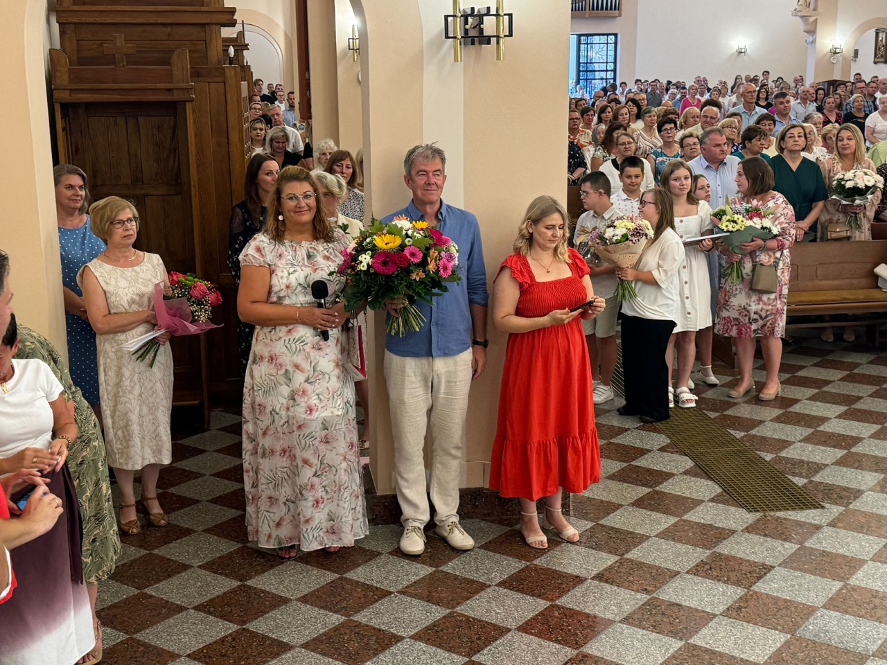 Pożegnanie ks. Cezarego Czarkowskiego [27.08.2024] - zdjęcie #2 - eOstroleka.pl