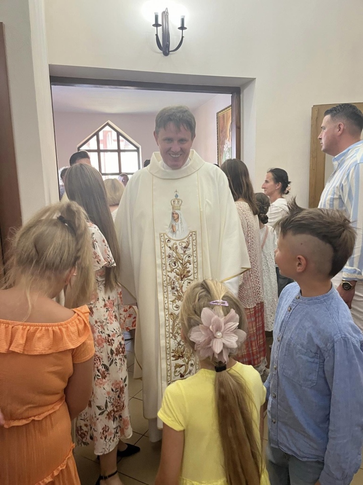 Pożegnanie ks. Cezarego Czarkowskiego [27.08.2024] - zdjęcie #1 - eOstroleka.pl