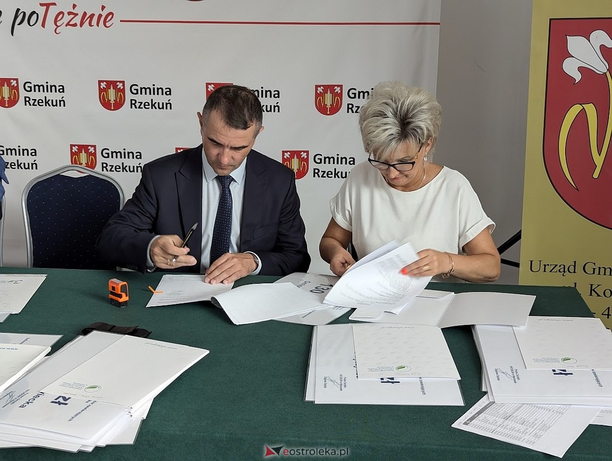 Podpisanie umowy na dofinansowanie dla gminy Olszewo-Borki ze środkó WFOŚiGW [28.08.2024] - zdjęcie #6 - eOstroleka.pl