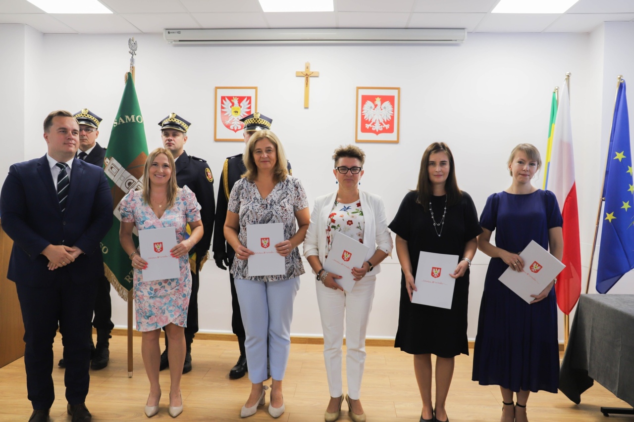 Awanse dla nauczycieli [29.08.2024] - zdjęcie #21 - eOstroleka.pl