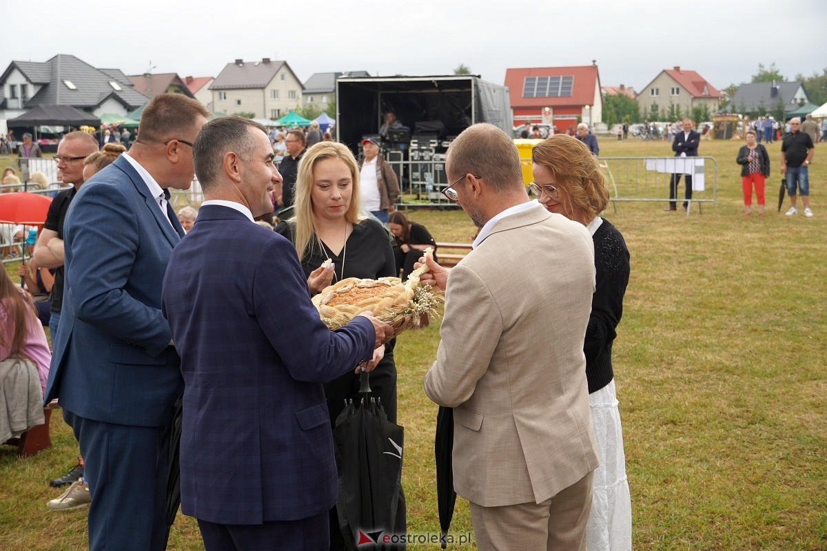 Dożynki w Olszewie Borkach [31.08.2024] - zdjęcie #167 - eOstroleka.pl