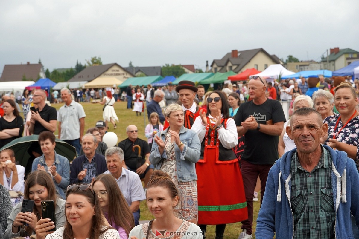 Dożynki w Olszewie Borkach [31.08.2024] - zdjęcie #75 - eOstroleka.pl