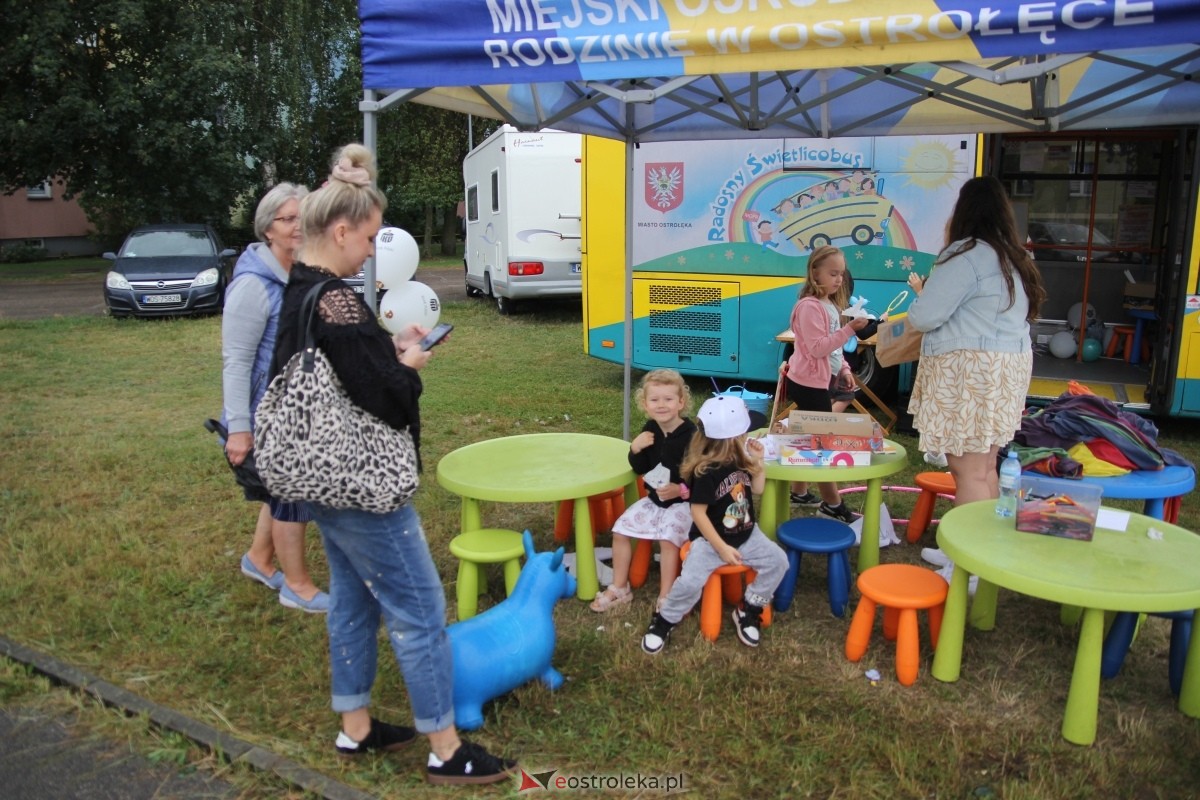 Festyn Radosne Wakacje 2 na osiedlu Centrum [31.08.2024] - zdjęcie #155 - eOstroleka.pl