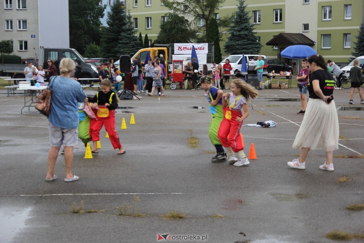 Festyn Radosne Wakacje 2 na osiedlu Centrum [31.08.2024] - zdjęcie #88 - eOstroleka.pl