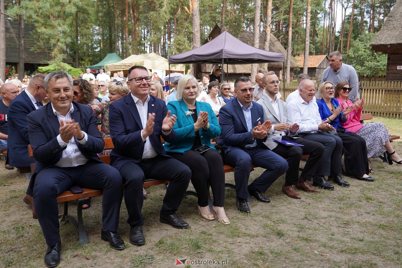 Niedziela kadzidlańska - gminno-parafialne dożynki 2024 [1.09.2024] - zdjęcie #83 - eOstroleka.pl