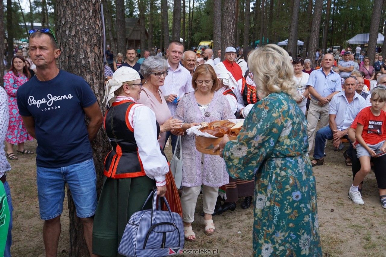 Niedziela kadzidlańska - gminno-parafialne dożynki 2024 [1.09.2024] - zdjęcie #15 - eOstroleka.pl