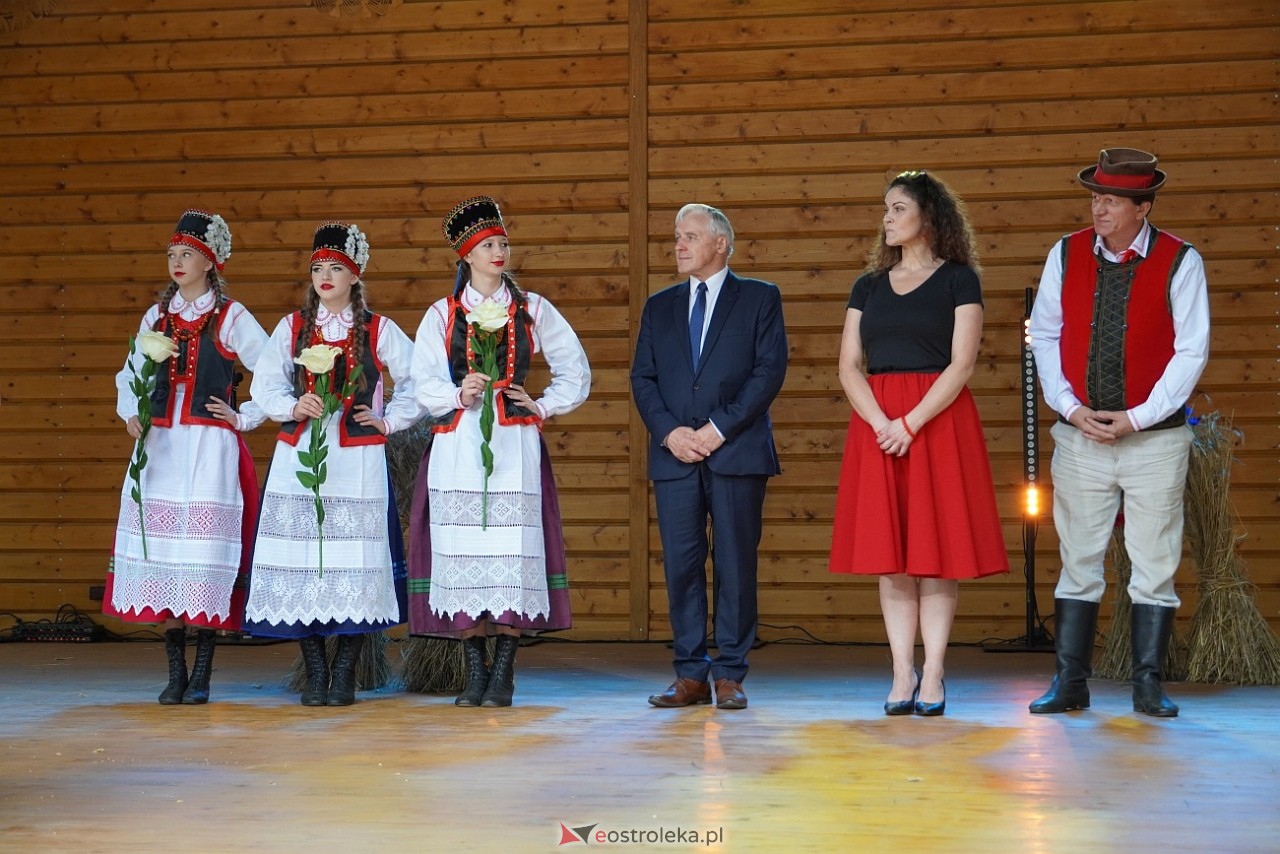 Niedziela kadzidlańska - gminno-parafialne dożynki 2024 [1.09.2024] - zdjęcie #13 - eOstroleka.pl