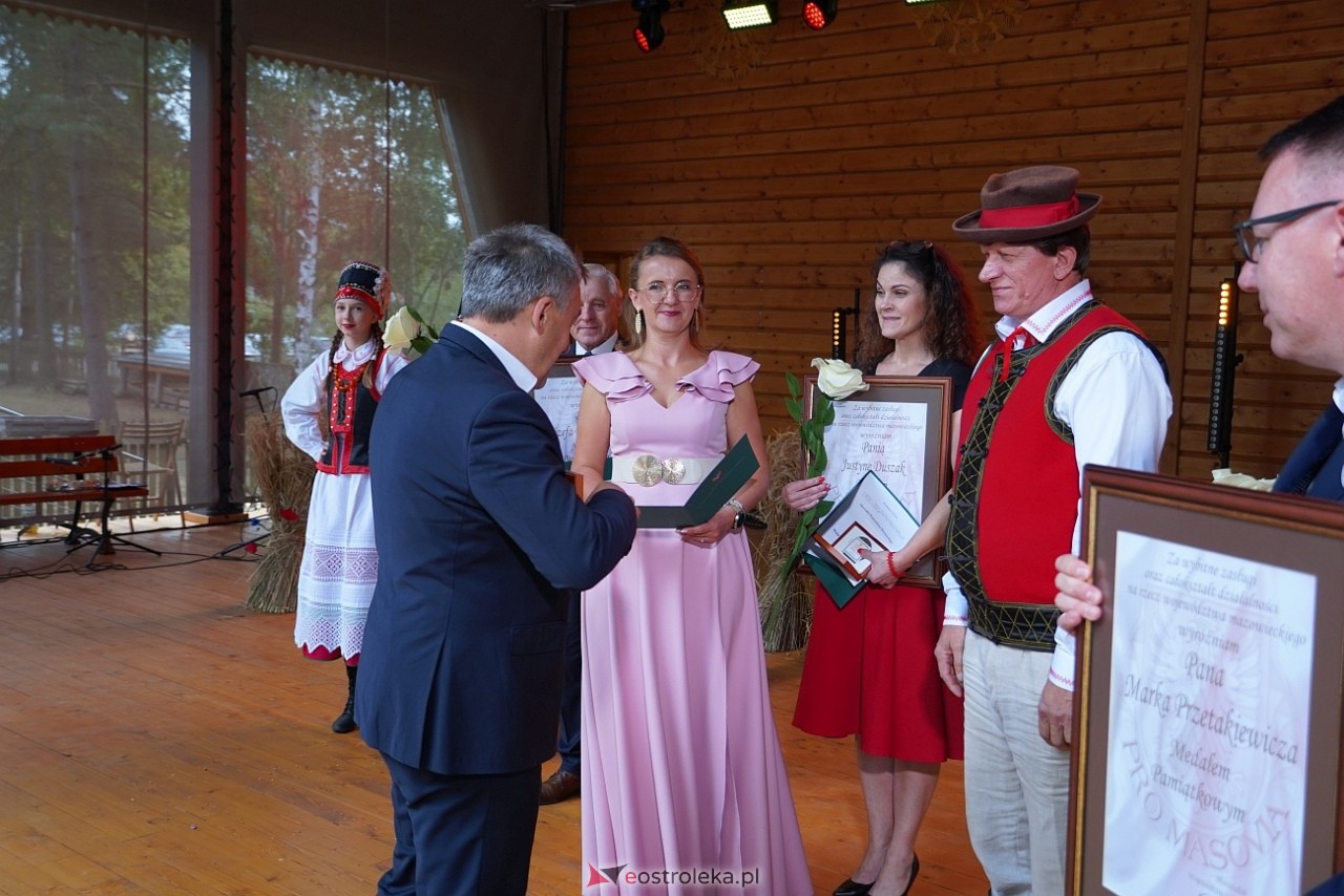 Niedziela kadzidlańska - gminno-parafialne dożynki 2024 [1.09.2024] - zdjęcie #8 - eOstroleka.pl