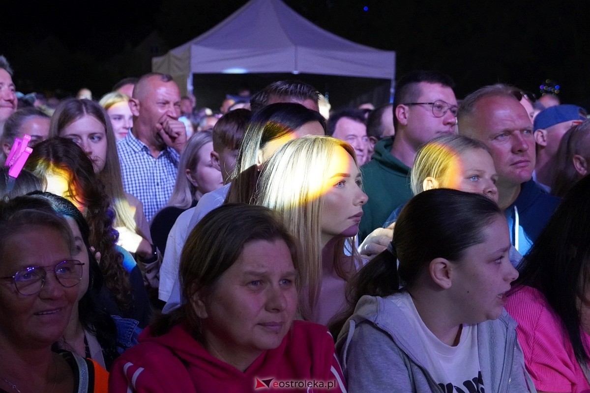 Zajazd Szlachecki w Troszynie: zespół Boys [01.09.2024] - zdjęcie #53 - eOstroleka.pl