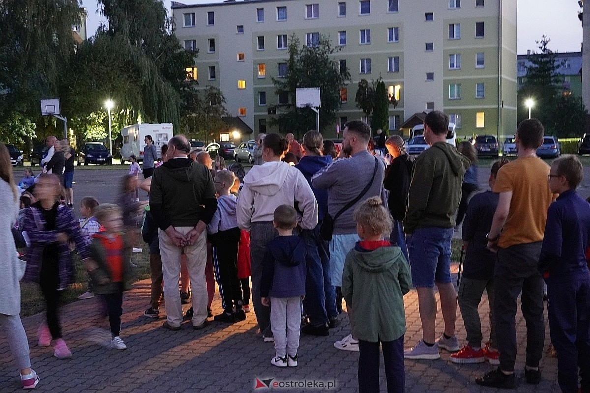 Letnie Kino Plenerowe na osiedlu Centrum [31.08.2024] - zdjęcie #1 - eOstroleka.pl