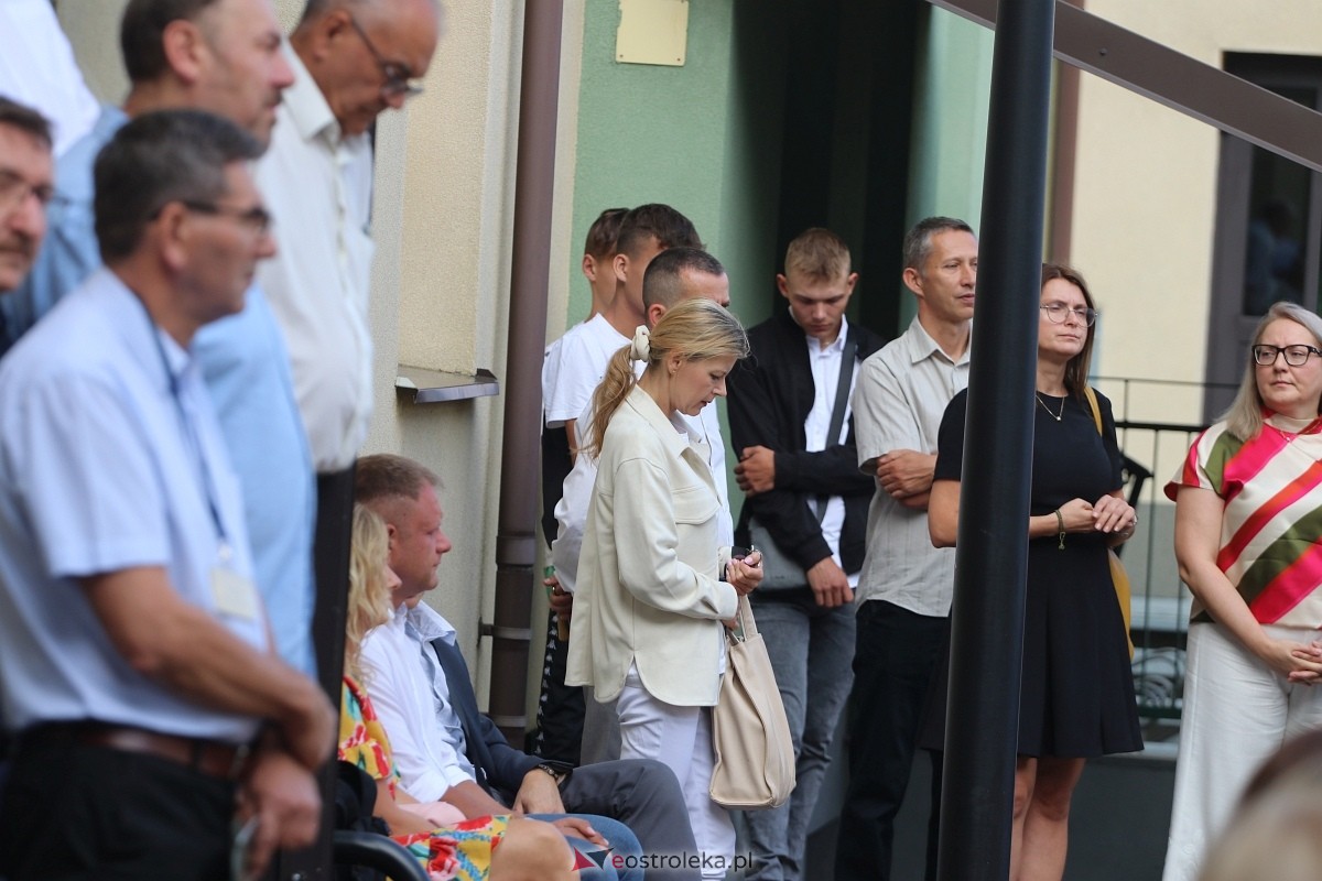 Rozpoczęcie roku szkolnego w ZSZ 1 w Ostrołęce [02.09.2024] - zdjęcie #23 - eOstroleka.pl