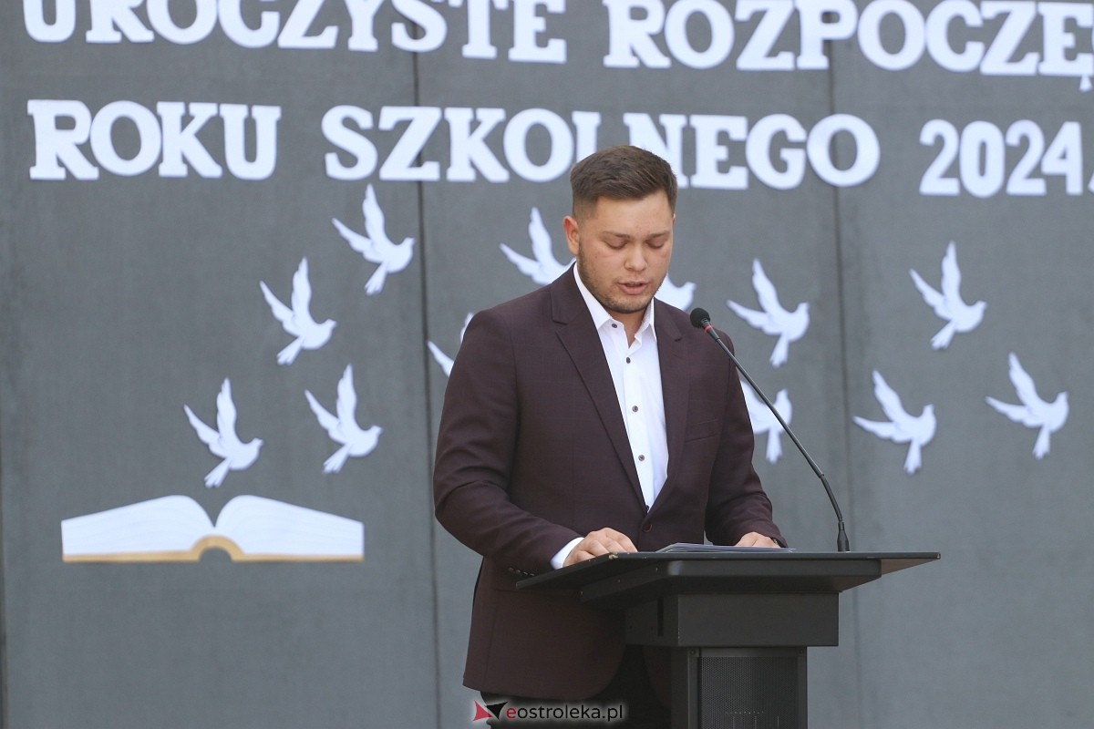 Rozpoczęcie roku szkolnego w ZSZ 1 w Ostrołęce [02.09.2024] - zdjęcie #14 - eOstroleka.pl