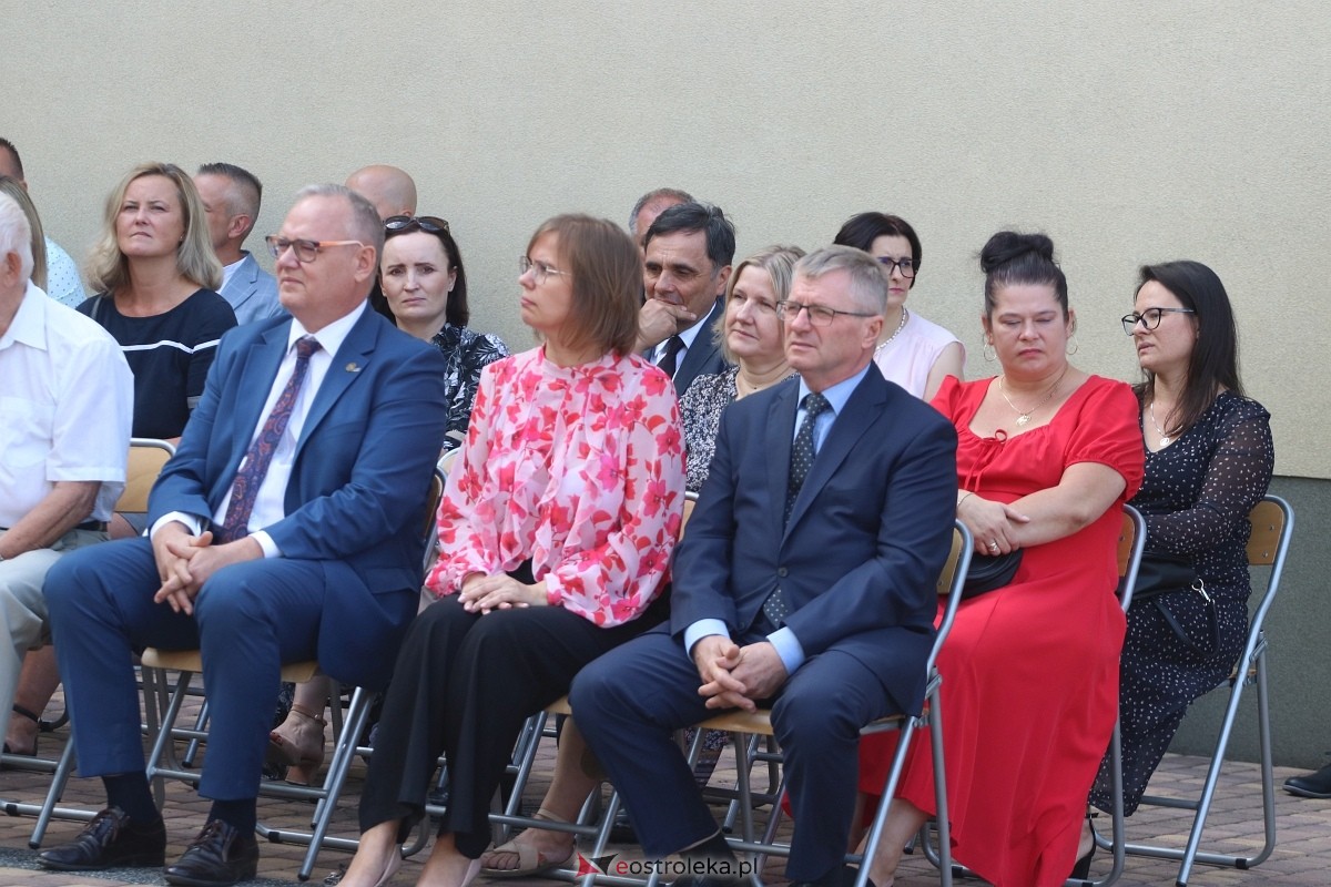 Rozpoczęcie roku szkolnego w ZSZ 1 w Ostrołęce [02.09.2024] - zdjęcie #11 - eOstroleka.pl