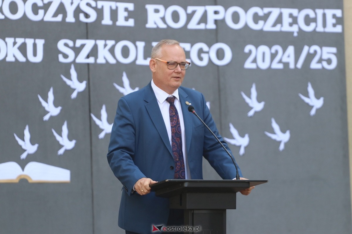 Rozpoczęcie roku szkolnego w ZSZ 1 w Ostrołęce [02.09.2024] - zdjęcie #9 - eOstroleka.pl