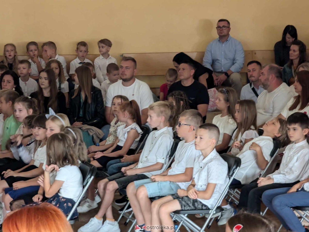 Rozpoczęcie roku szkolnego w SP 6 w Ostrołęce [02.09.2024] - zdjęcie #53 - eOstroleka.pl