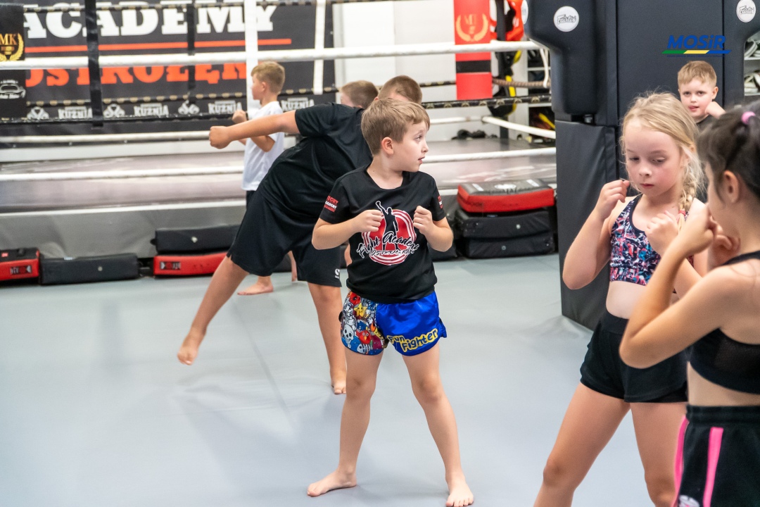 Wakacyjne zajęcia kickboxingu - zdjęcie #15 - eOstroleka.pl