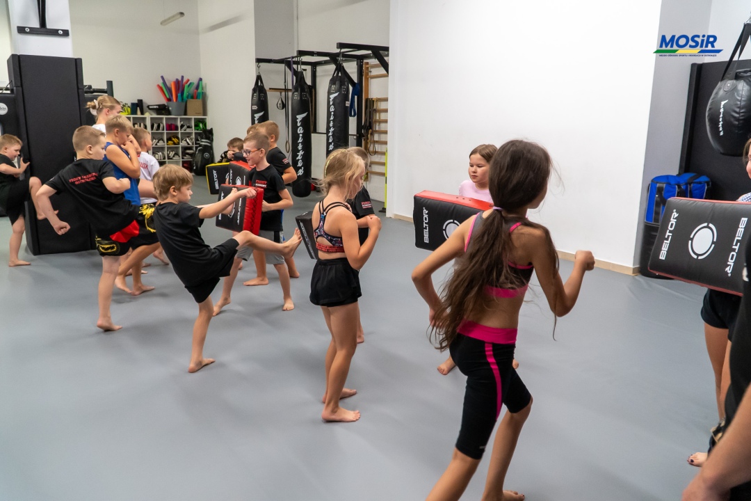 Wakacyjne zajęcia kickboxingu - zdjęcie #3 - eOstroleka.pl