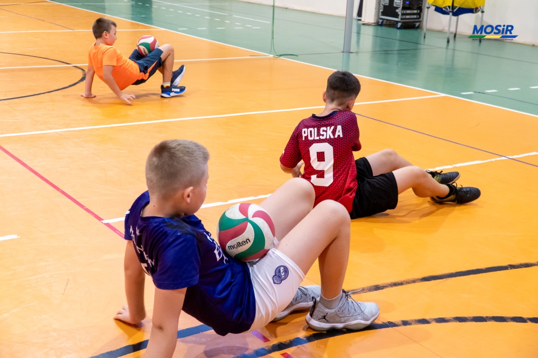 Wakacyjne zajęcia siatkówki - zdjęcie #17 - eOstroleka.pl