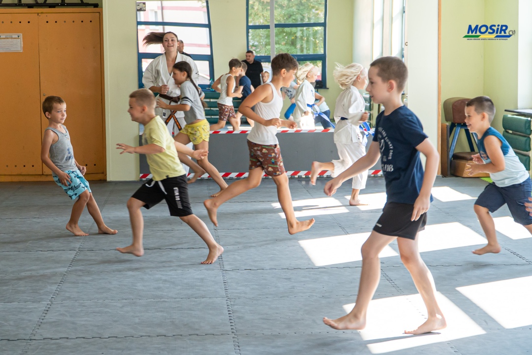 Wakacyjne treningi karate - zdjęcie #29 - eOstroleka.pl
