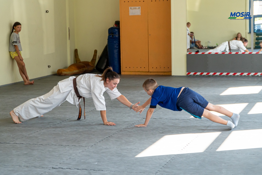 Wakacyjne treningi karate - zdjęcie #22 - eOstroleka.pl