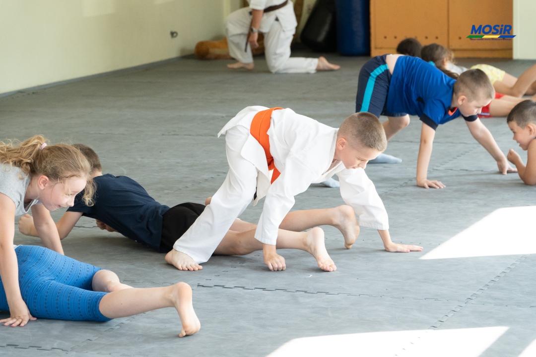 Wakacyjne treningi karate - zdjęcie #16 - eOstroleka.pl