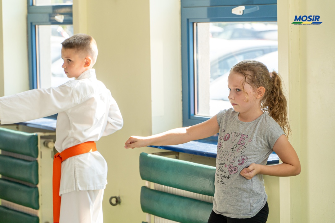 Wakacyjne treningi karate - zdjęcie #12 - eOstroleka.pl