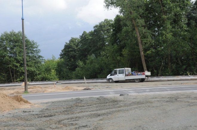 Budowa ronda na ul Warszawskiej (28.VII.2011) - zdjęcie #10 - eOstroleka.pl