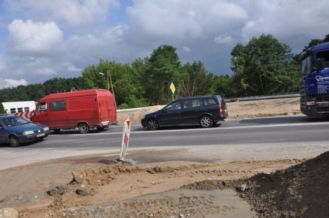 Budowa ronda na ul Warszawskiej (28.VII.2011) - zdjęcie #3 - eOstroleka.pl