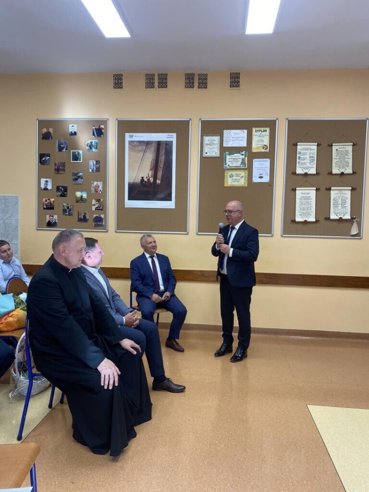 Rozpoczęcie roku szkolnego w ZSP w Goworowie [05.09.2024] - zdjęcie #3 - eOstroleka.pl