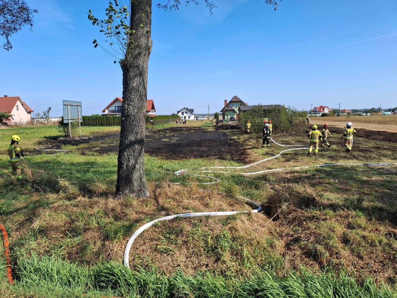 Pożar w Dylewie [05.09.2024] - zdjęcie #3 - eOstroleka.pl