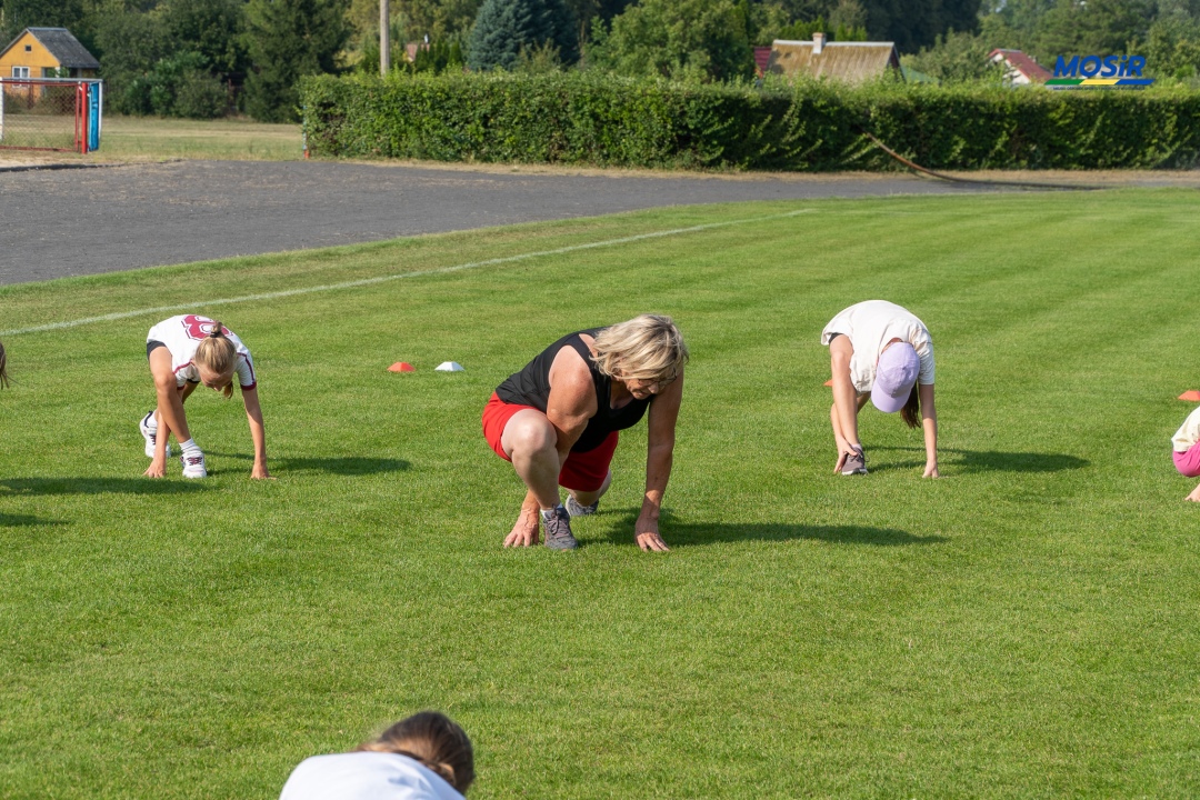 Sportowe wakacje z lekką atletyką UKS Clan - zdjęcie #25 - eOstroleka.pl