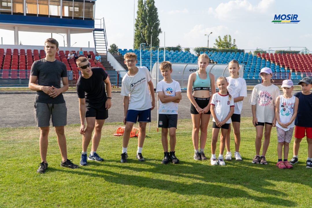 Sportowe wakacje z lekką atletyką UKS Clan - zdjęcie #21 - eOstroleka.pl
