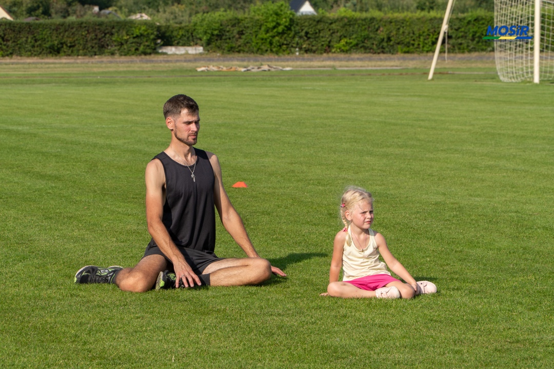 Sportowe wakacje z lekką atletyką UKS Clan - zdjęcie #5 - eOstroleka.pl