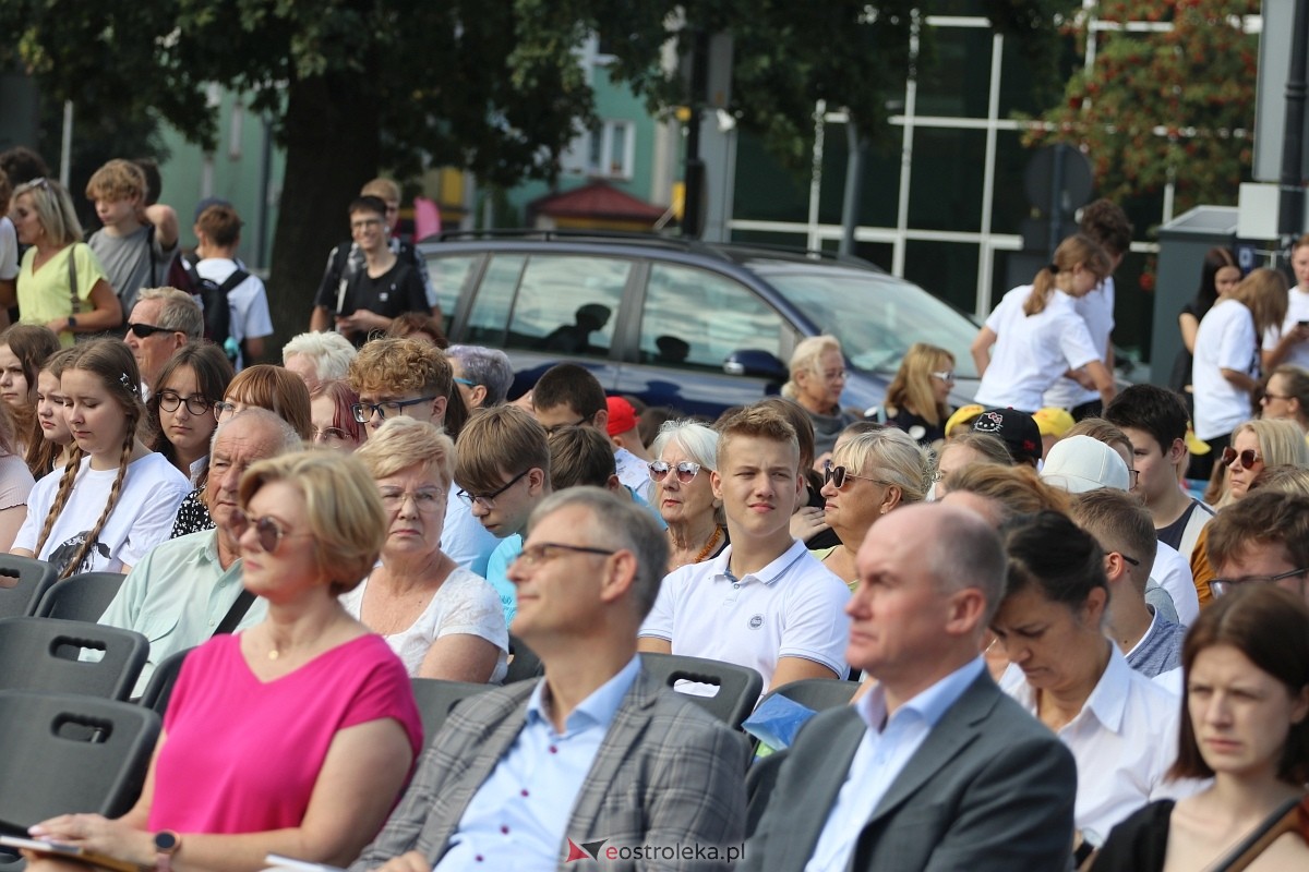 Narodowe Czytanie 2024 w Ostrołęce [06.09.2024] - zdjęcie #29 - eOstroleka.pl