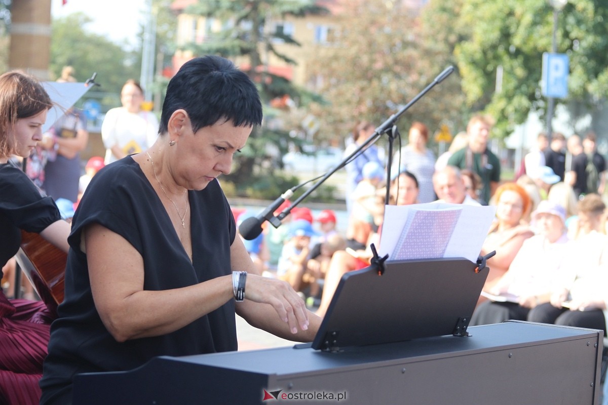 Narodowe Czytanie 2024 w Ostrołęce [06.09.2024] - zdjęcie #9 - eOstroleka.pl