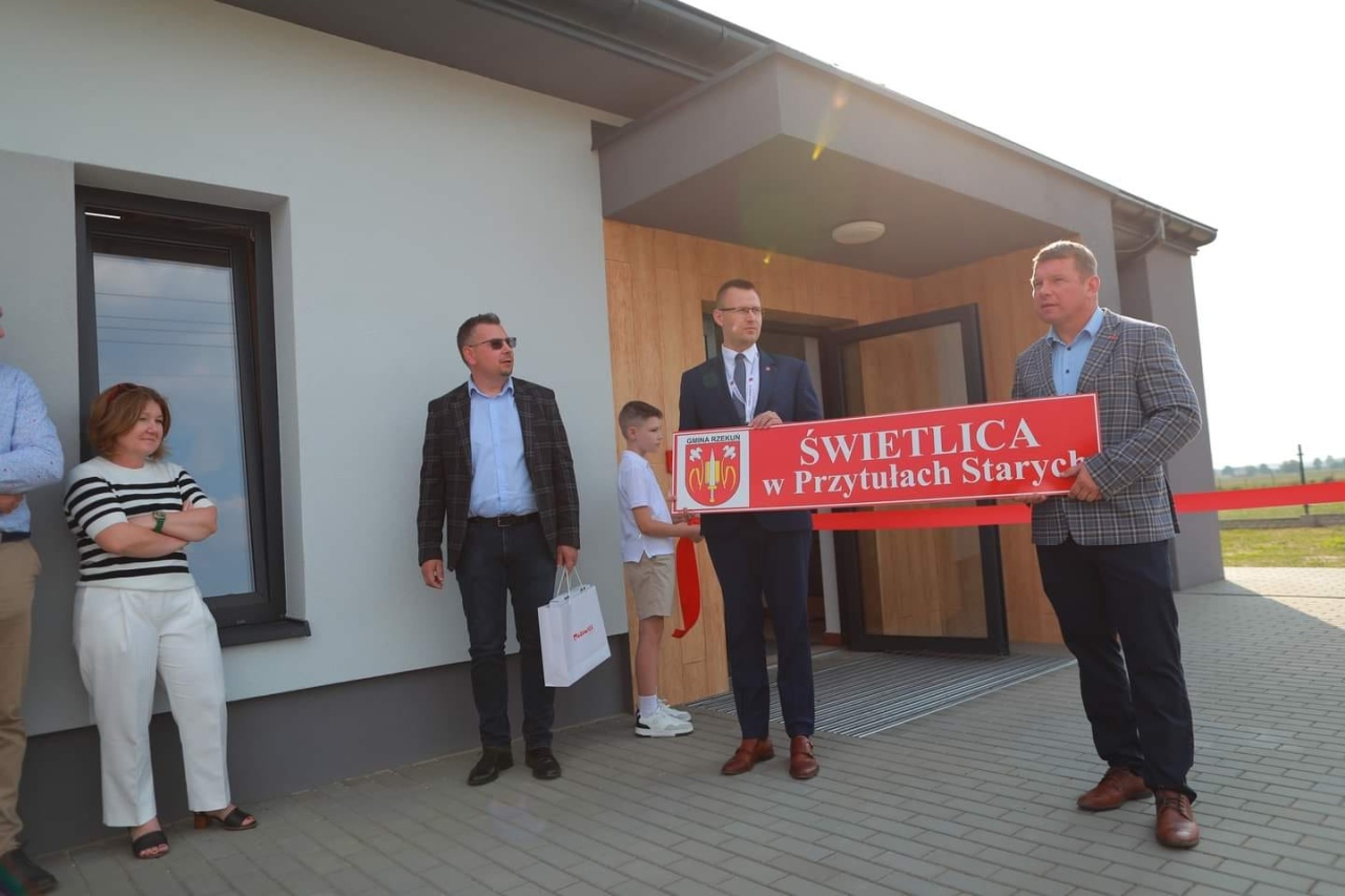 Uroczyste otwarcie nowej świetlicy wiejskiej w Przytułach Starych [05.09/2024] - zdjęcie #37 - eOstroleka.pl